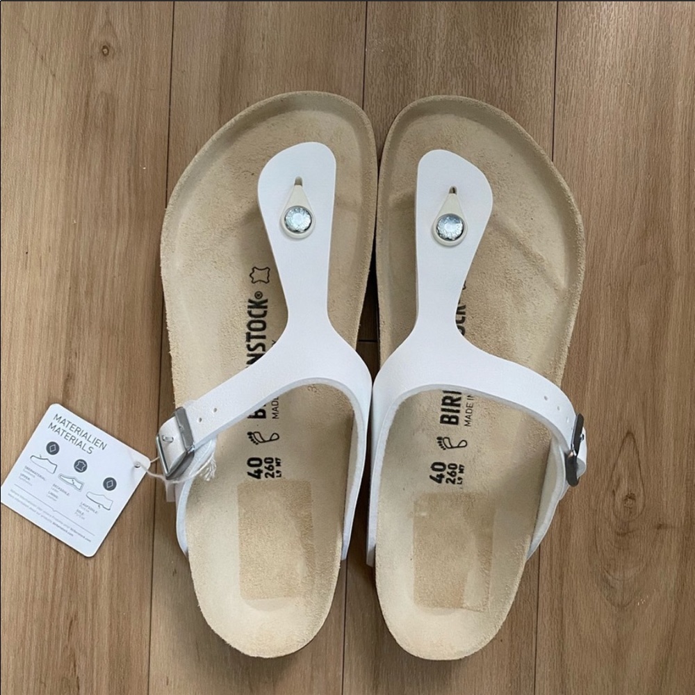 NIB Birkenstock White Gizeh Thong Sandals